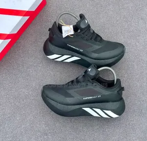 Adidas Hyperboost ATR Noir Disponible