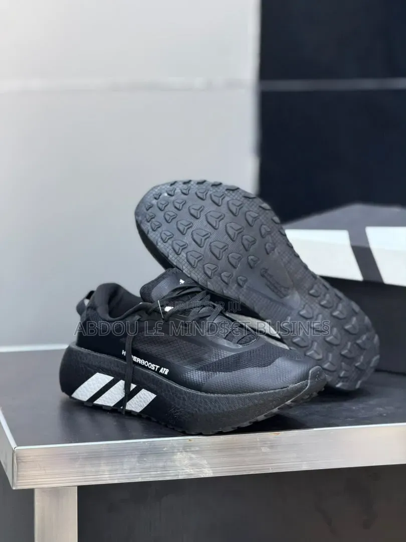 Adidas Hyperboost ATR Noir Disponible