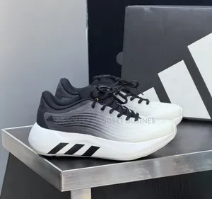 Adidas Hyperboost ATR Blanc Disponible