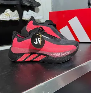 Adidas Hyperboost ATR Rouge-Noir Disponible