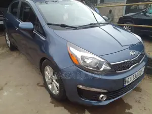 Kia Rio 2016 Gris