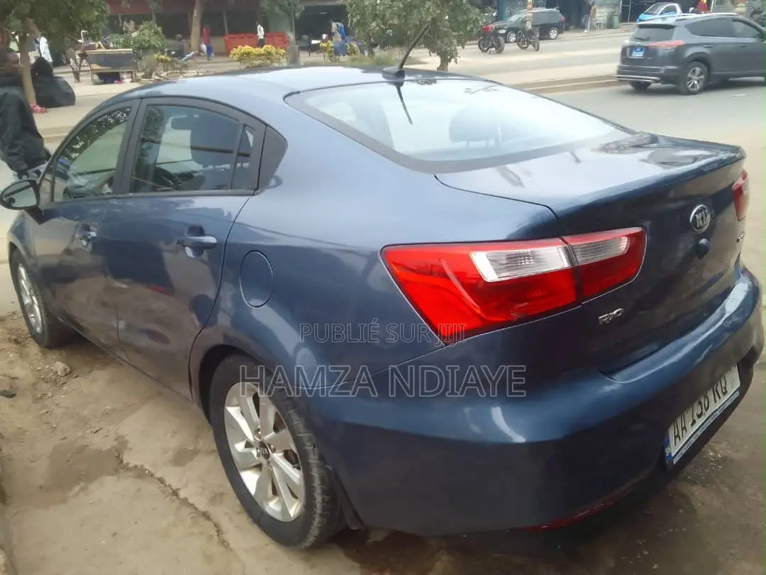 Kia Rio 2016 Gris