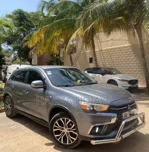 Mitsubishi Outlander 2018 Gris