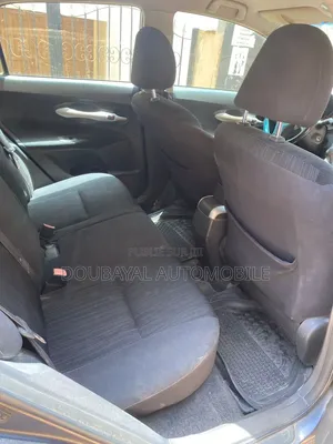 Toyota Auris 2010 Gris
