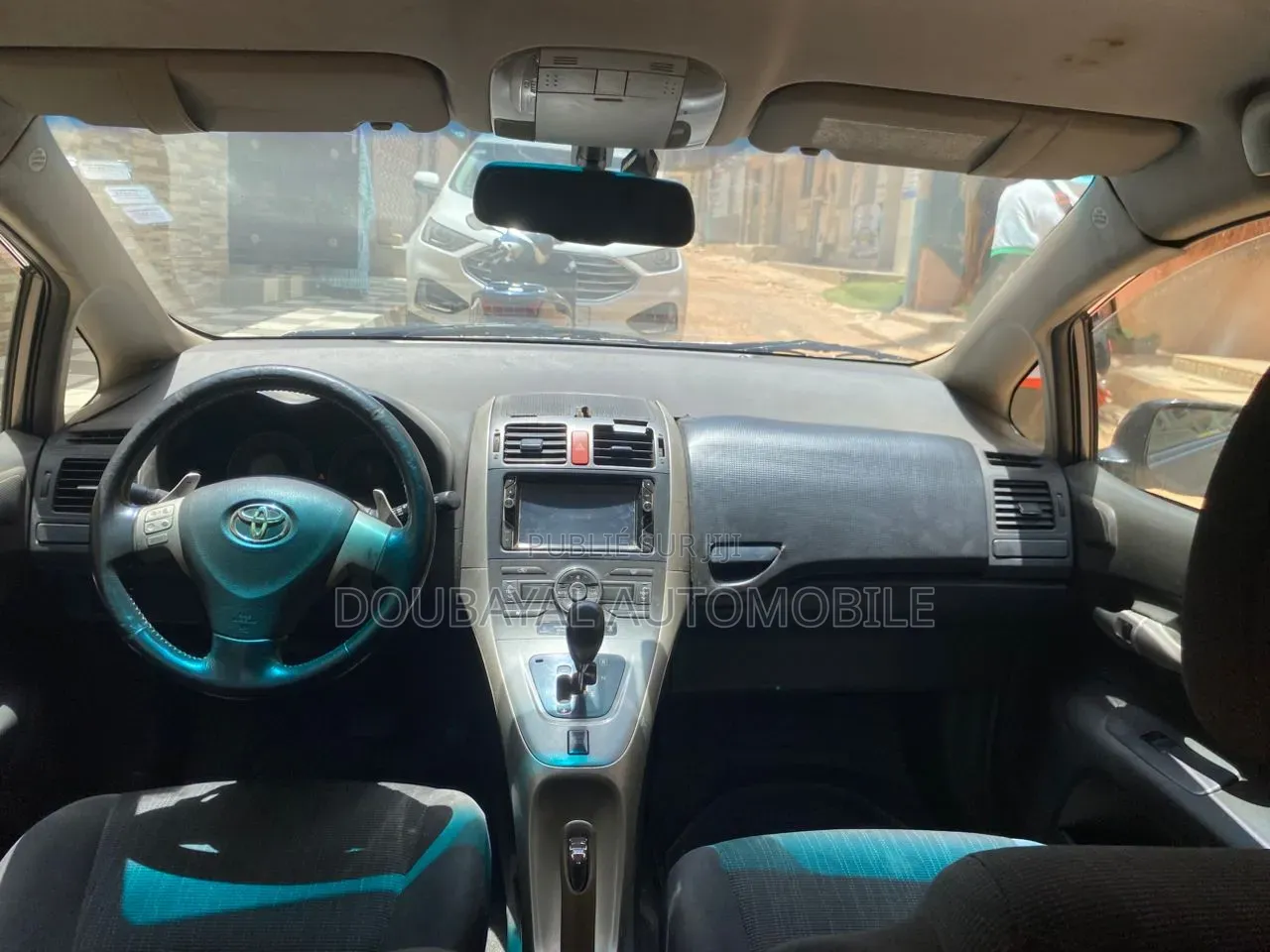 Toyota Auris 2010 Gris