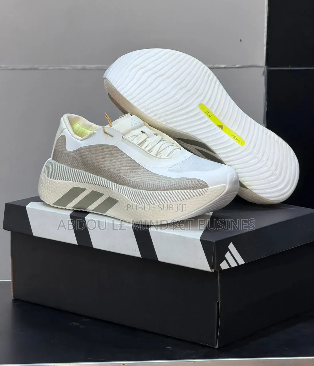 Adidas Hyperboost ATR Beige Disponible