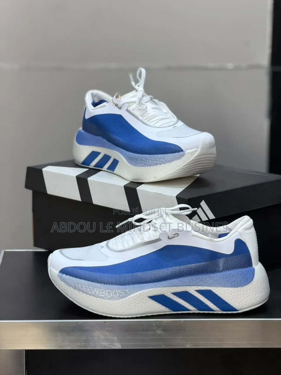 Adidas Hyperboost ATR Bleu-Blanc Disponible