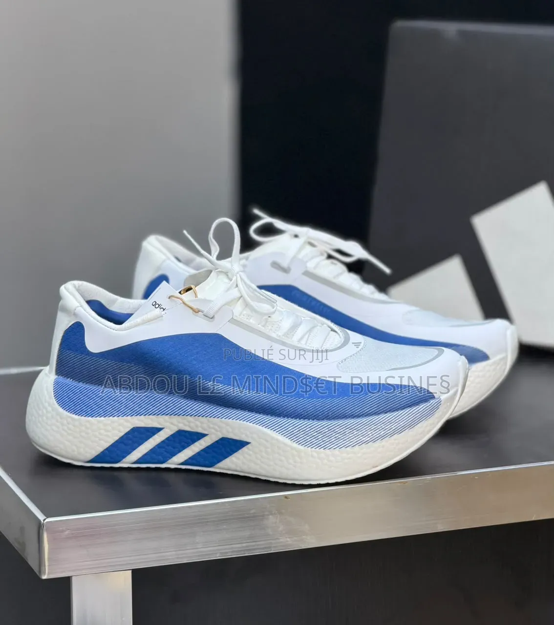 Adidas Hyperboost ATR Bleu-Blanc Disponible