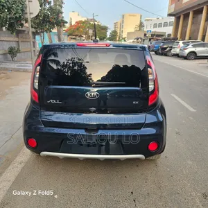 Kia Soul Base Hatchback 2017 Bleu