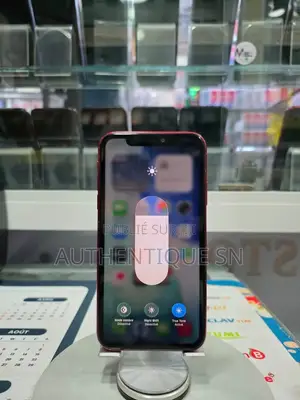 Nouveau Apple iPhone 11 256 GB Rouge