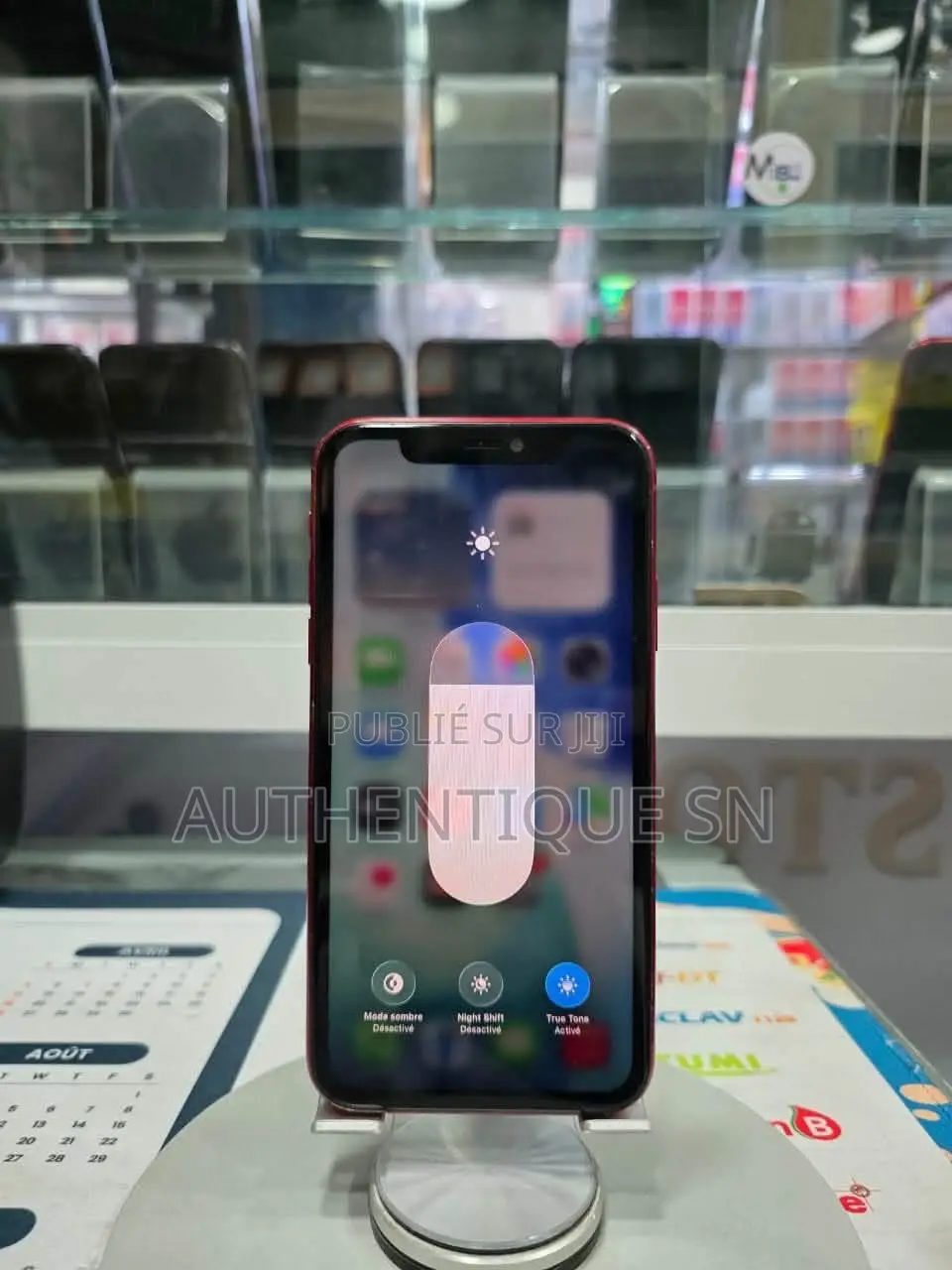 Nouveau Apple iPhone 11 256 GB Rouge