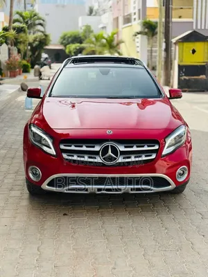 Mercedes-Benz GLA 250 2019 Rouge