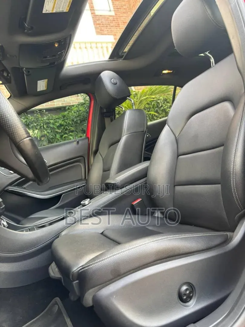 Mercedes-Benz GLA 250 2019 Rouge