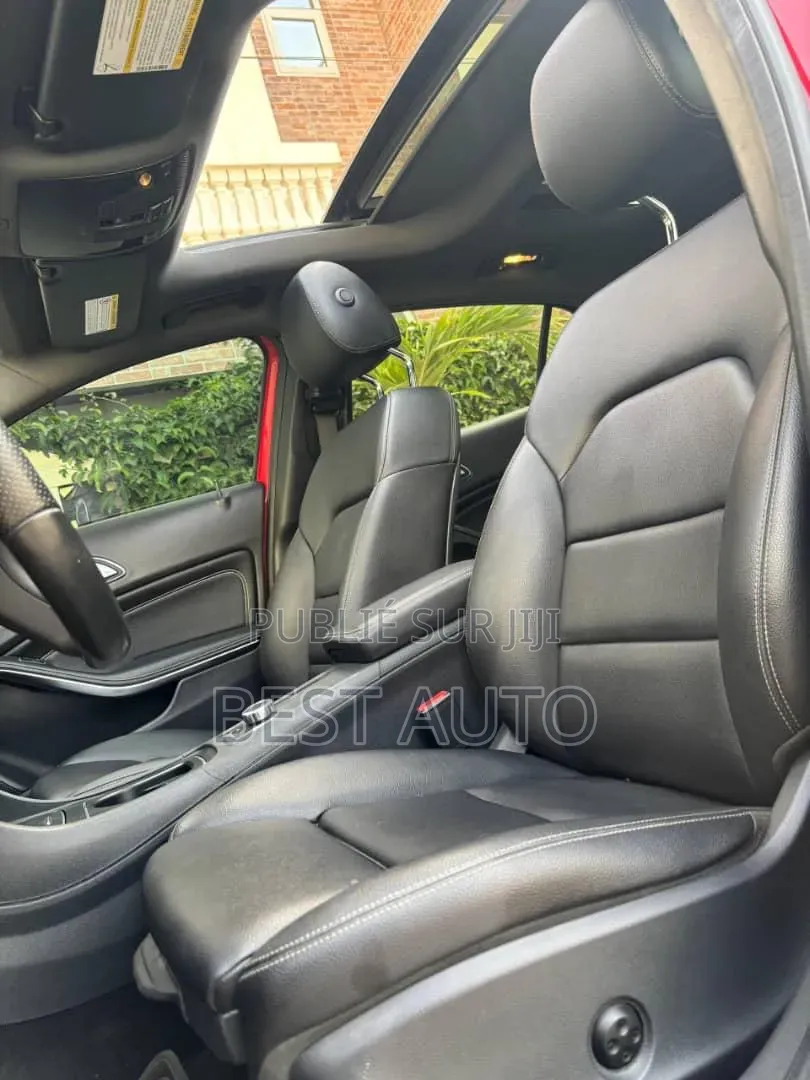Mercedes-Benz GLA 250 2019 Rouge