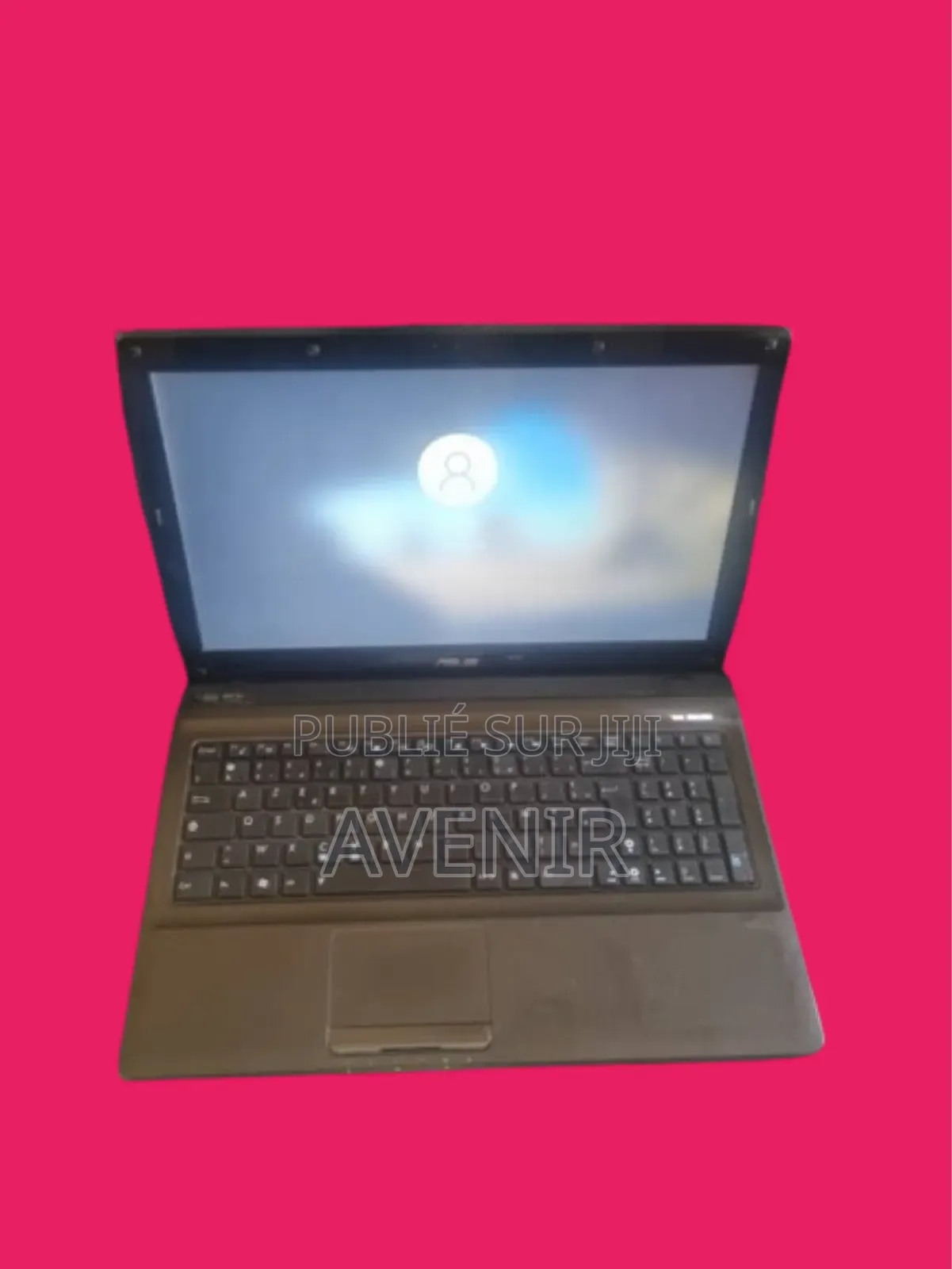 Ordinateur portable Asus 8GB Intel Core i3 HDD 500GB