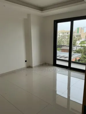 4chbre Appartement dans Appartement A Louer à Vendre