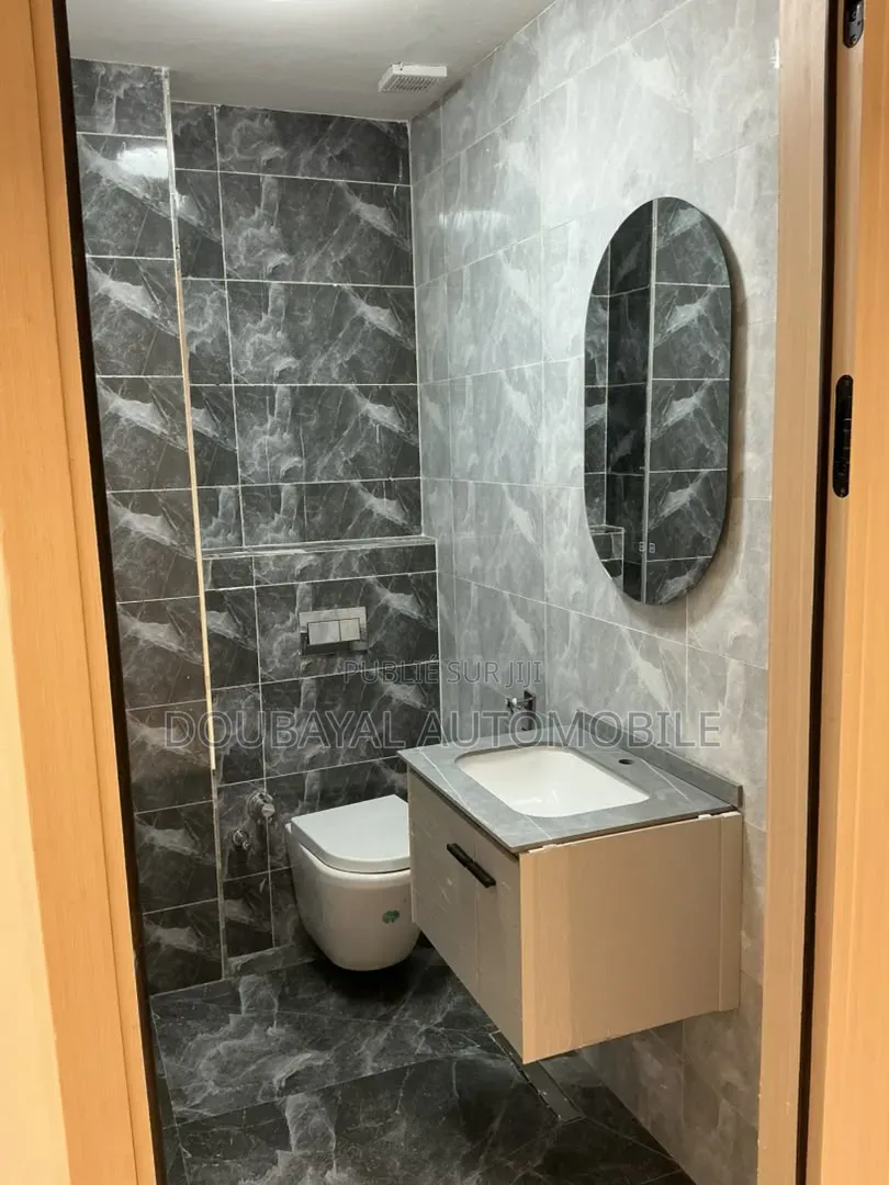 4chbre Appartement dans Appartement A Louer à Vendre