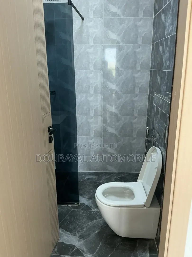 4chbre Appartement dans Appartement A Louer à Vendre