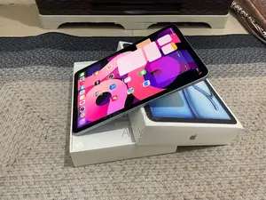 Nouveau Apple iPad Air 128 GB Argenté