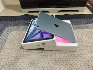 Nouveau Apple iPad Air 128 GB Argenté