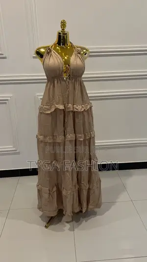 Robe Évasé Plusieurs Couleurs Disponibles
