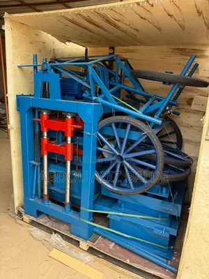 Machine À Fabriquer Des Briques 4-30a – 5,5 kW – 220v/380v