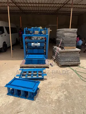 Machine À Fabriquer Des Briques 4-30a – 5,5 kW – 220v/380v
