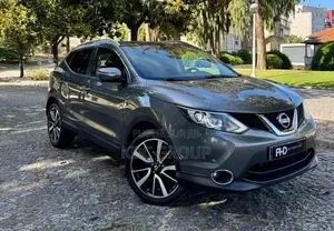 Nissan Qashqai 2014 Gris