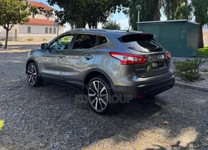 Nissan Qashqai 2014 Gris