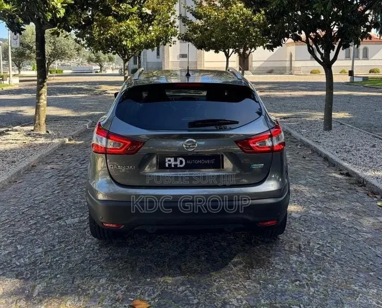 Nissan Qashqai 2014 Gris