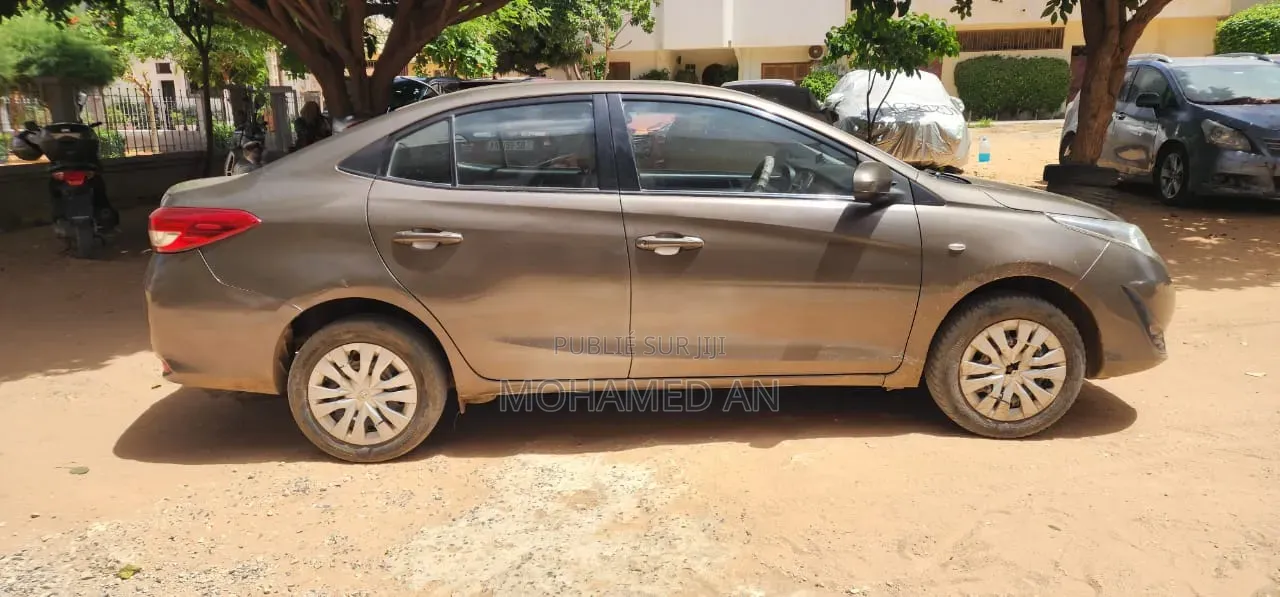 Toyota Yaris 2019 Marron