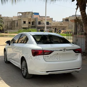 Toyota Avensis 2016 Blanc