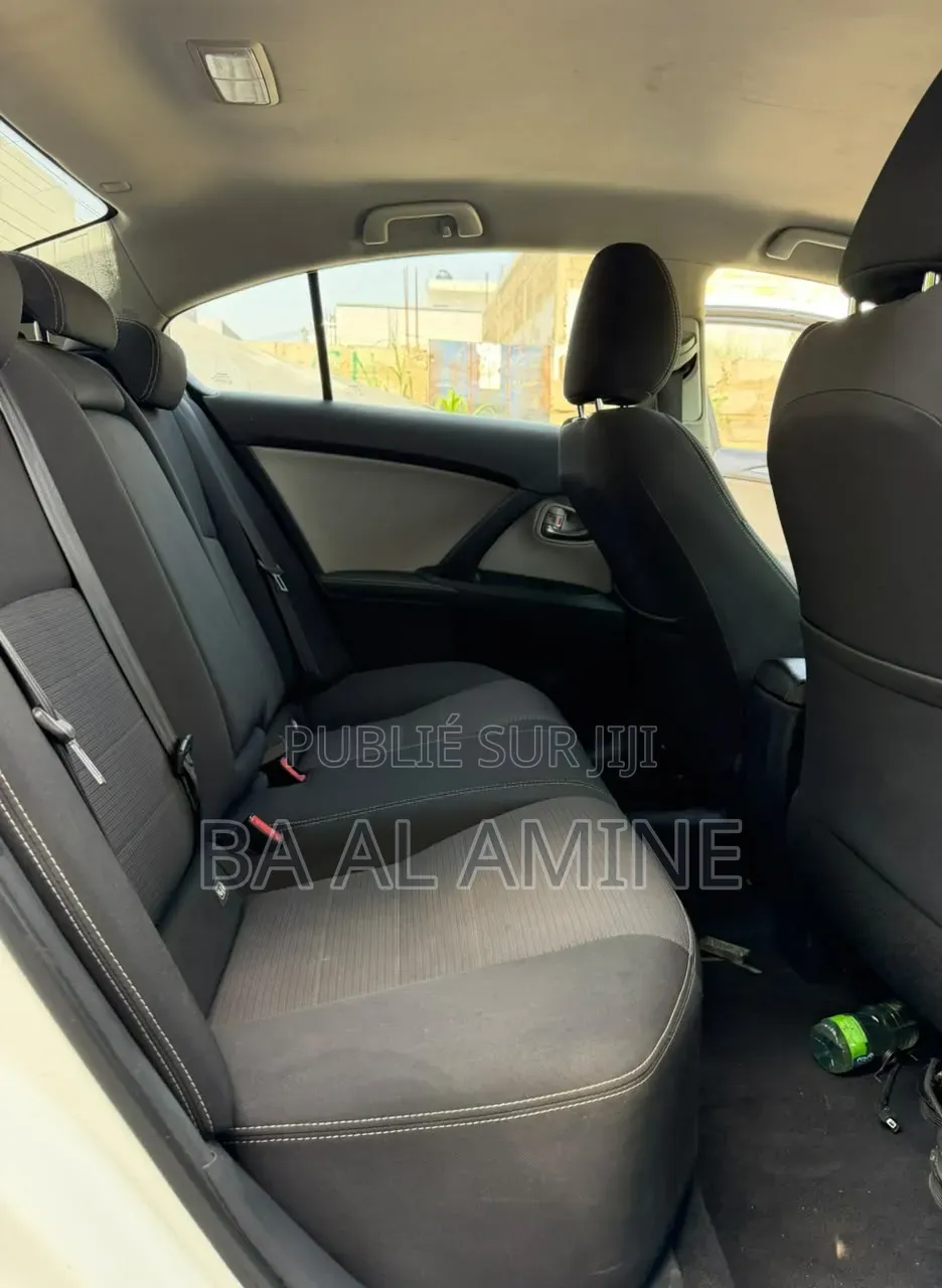 Toyota Avensis 2016 Blanc