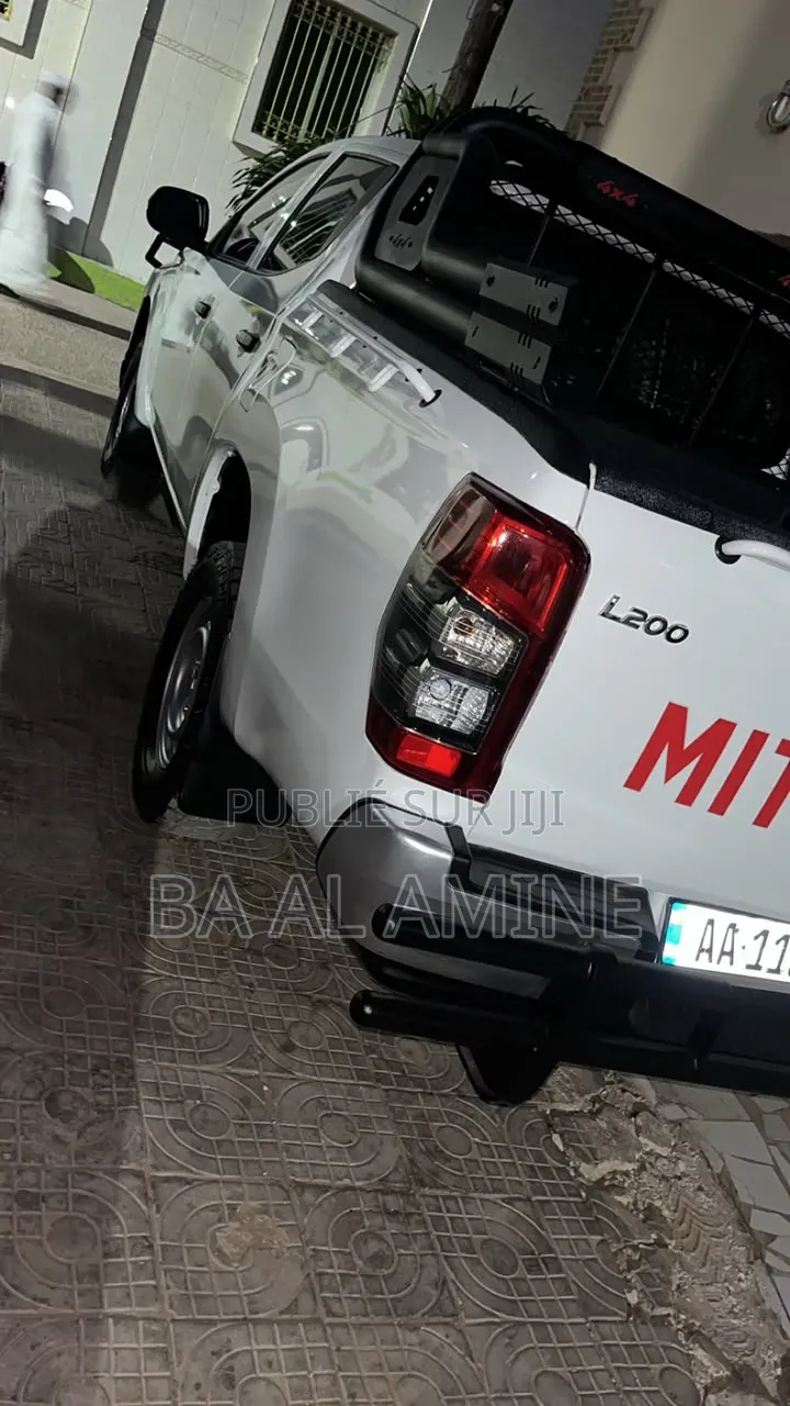 Mitsubishi L200 2022 Blanc