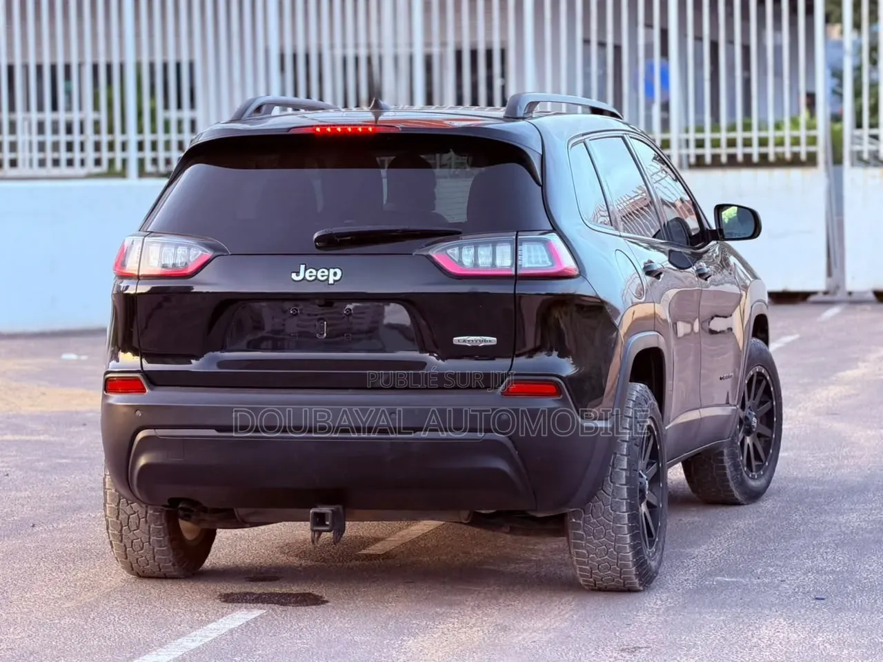 Jeep Cherokee 2019 Noir Mat