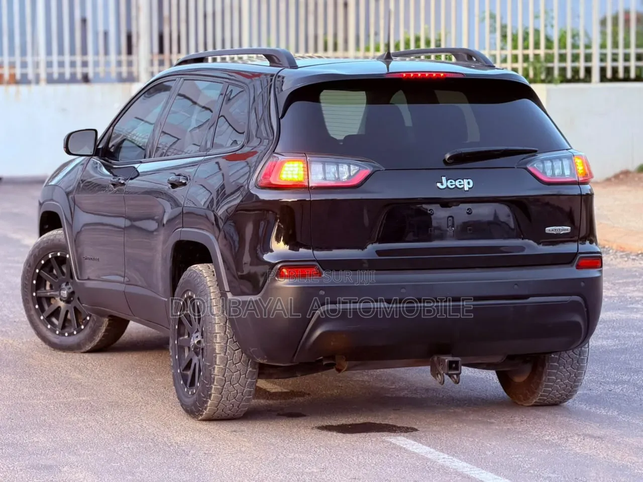 Jeep Cherokee 2019 Noir Mat