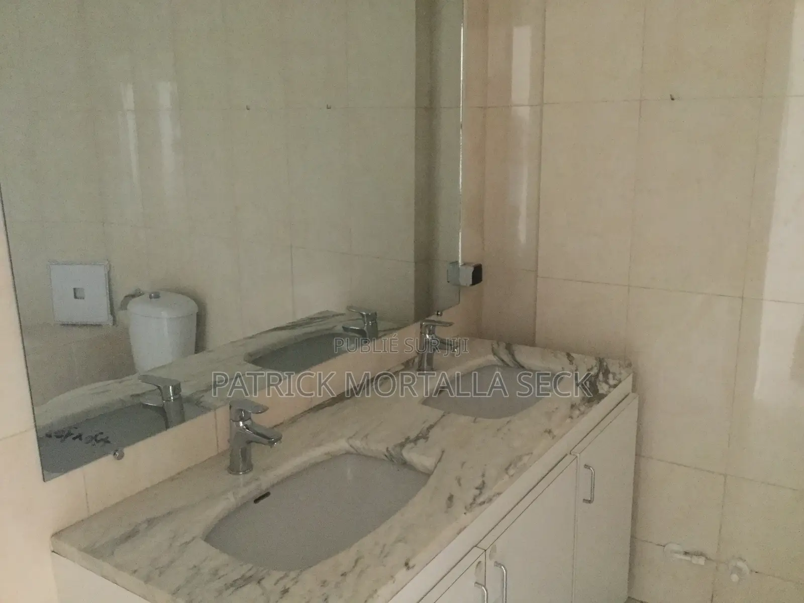 3chbre Appartement dans Dakar Plateau à Louer