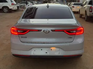 Renault Samsung SM6 2018 Gris