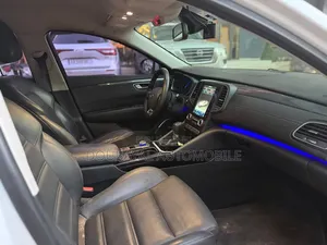 Renault Samsung SM6 2018 Gris