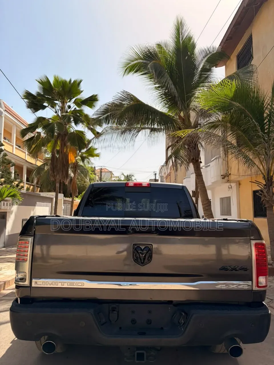 Dodge RAM 2016 Gris