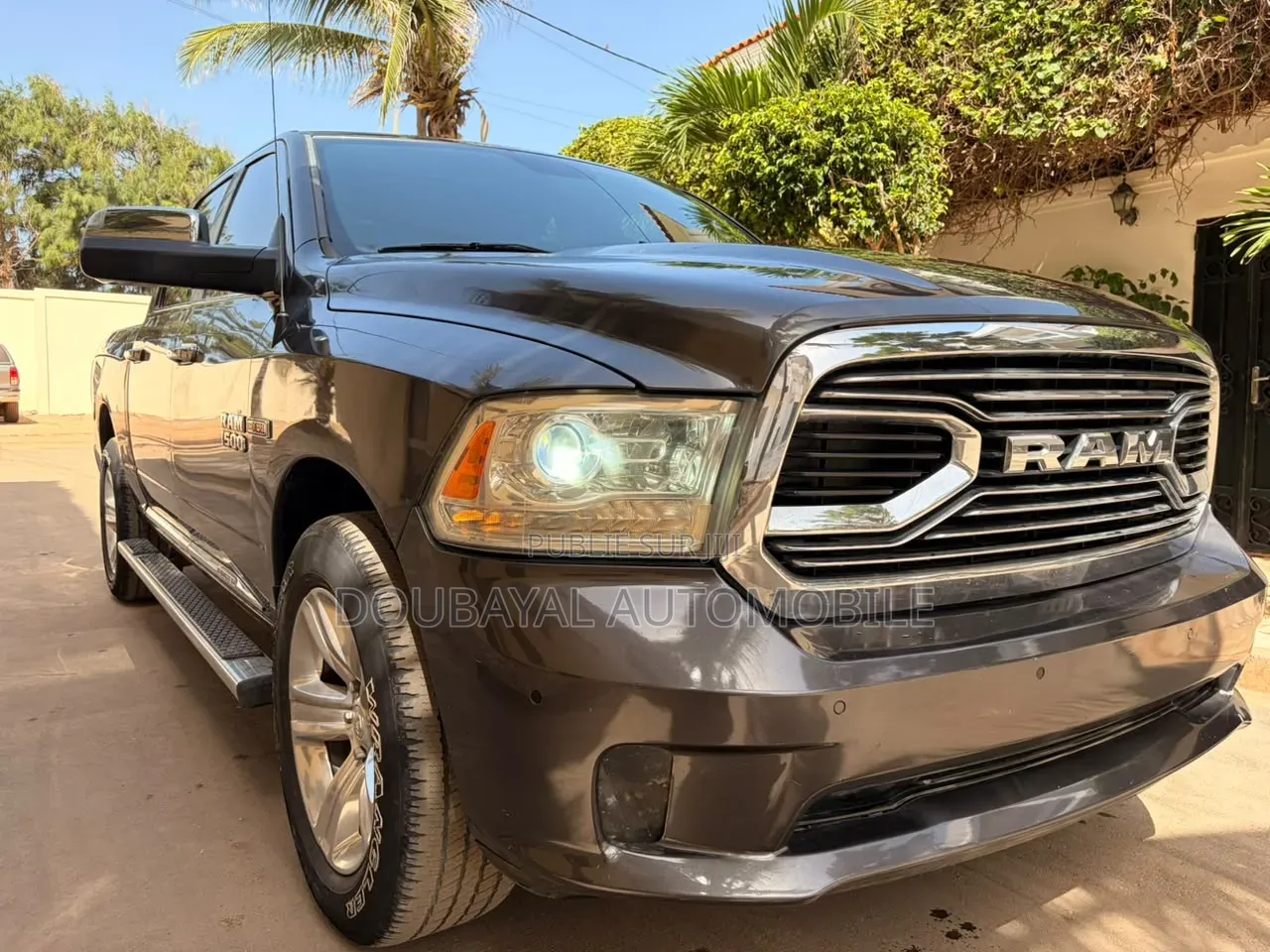 Dodge RAM 2016 Gris