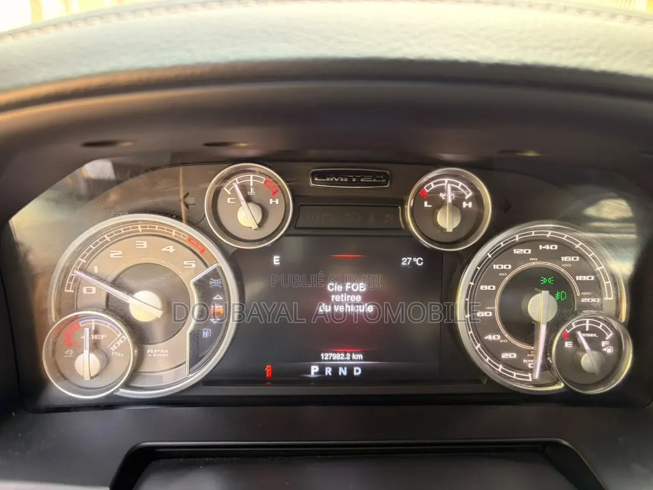 Dodge RAM 2016 Gris