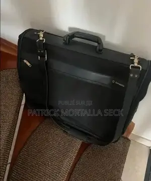Valise À Costume AV