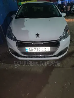 Peugeot 208 2018 Blanc cassé