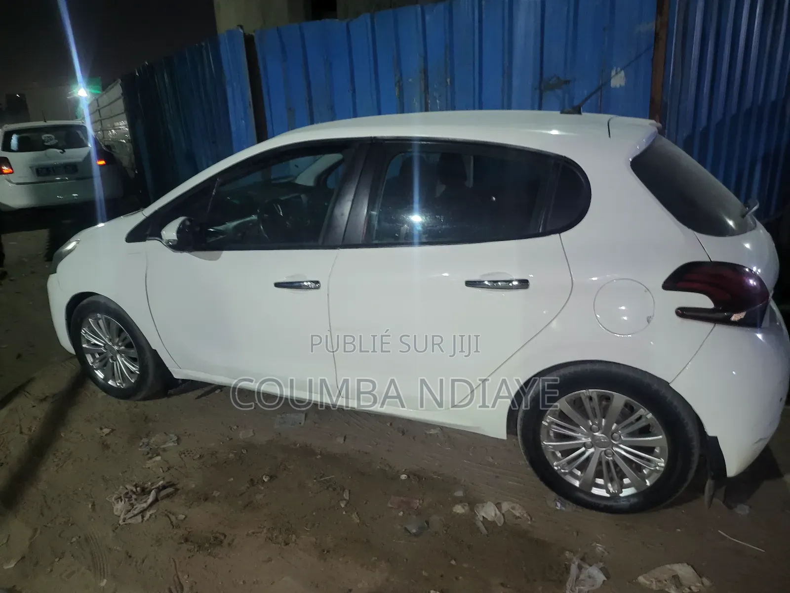 Peugeot 208 2018 Blanc cassé