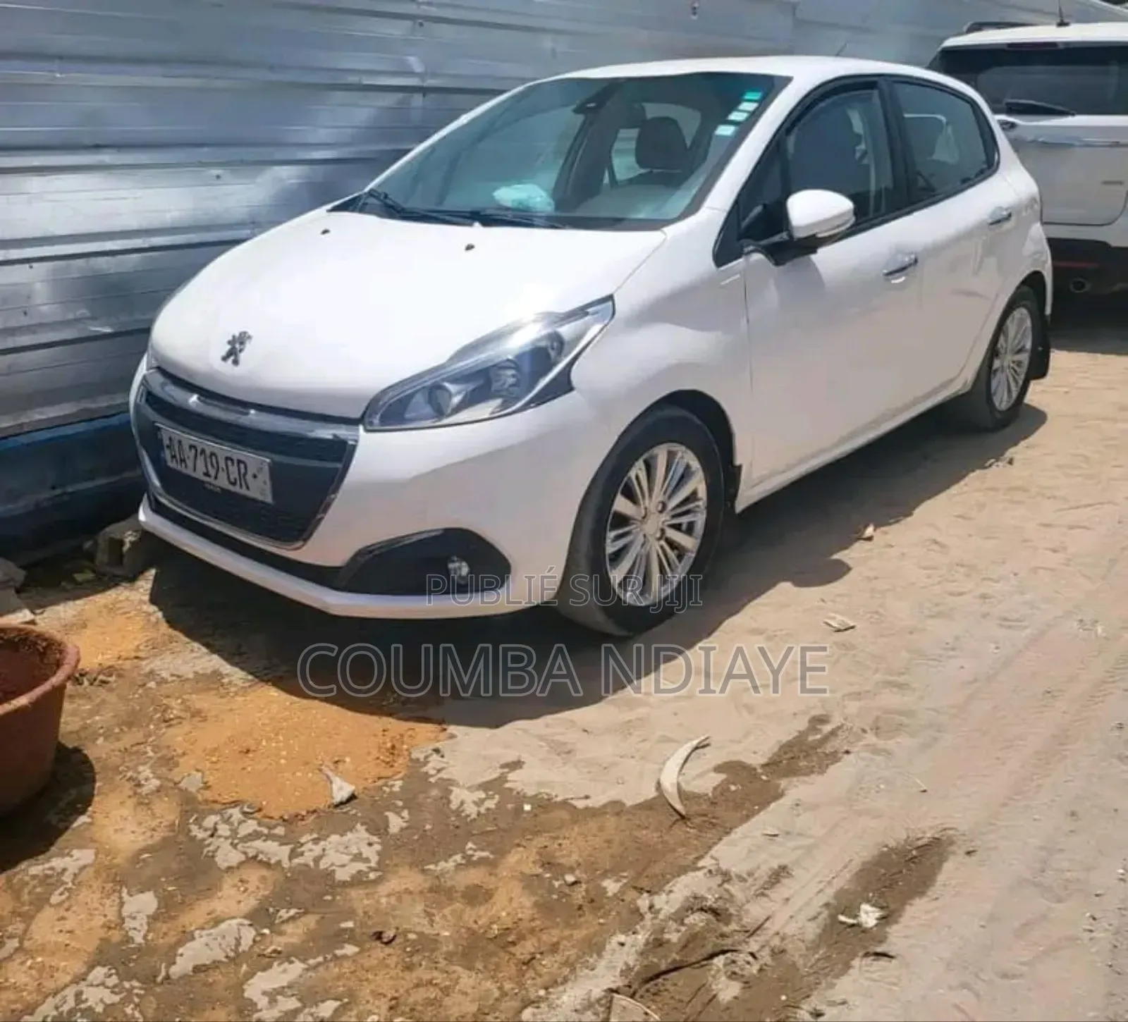 Peugeot 208 2018 Blanc cassé