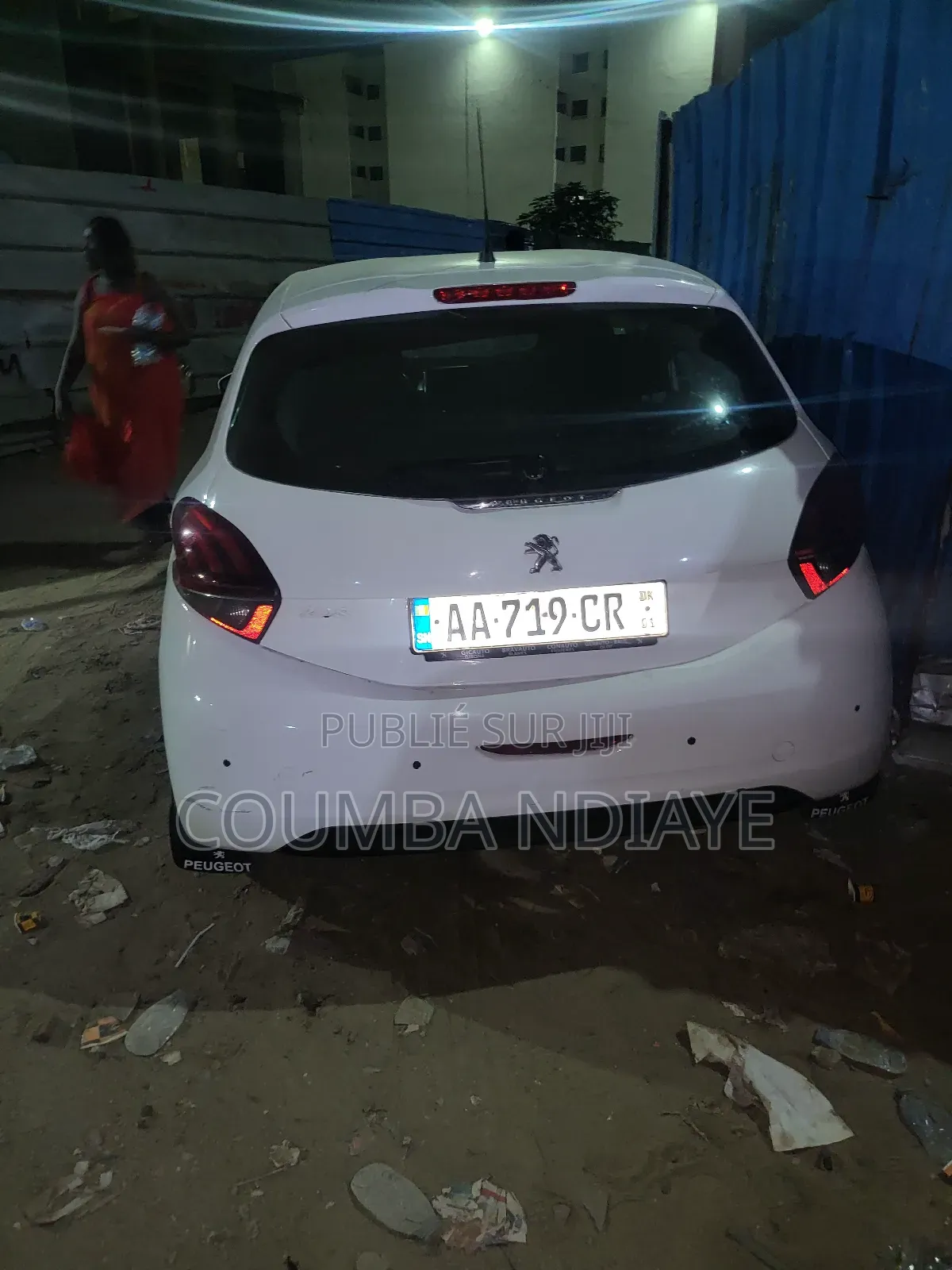 Peugeot 208 2018 Blanc cassé