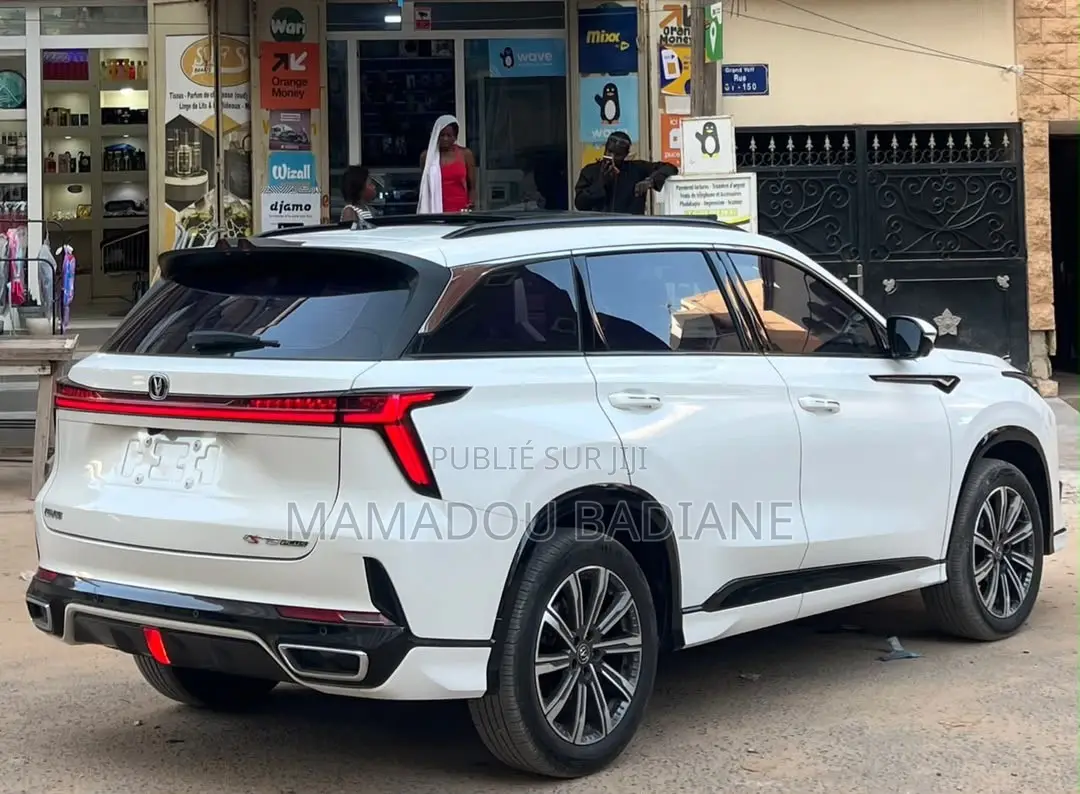 Nouveau Changan UNI-K 2025 Blanc