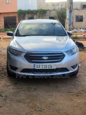 Ford Taurus 2014 Gris