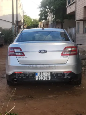 Ford Taurus 2014 Gris